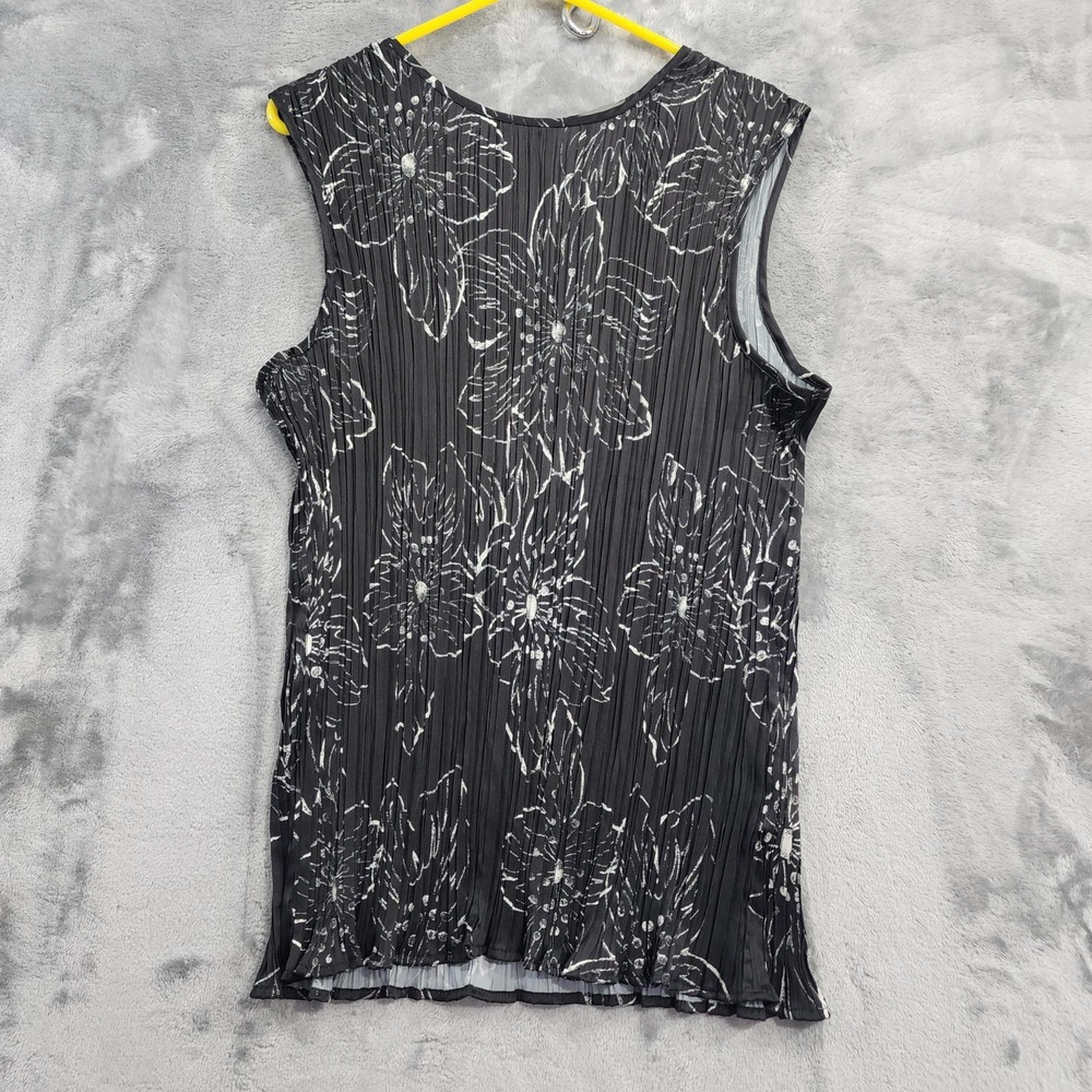 Kate & Mallory Top Women 2X Black Floral Pleated Plisse Sleeveless Blouse Casual